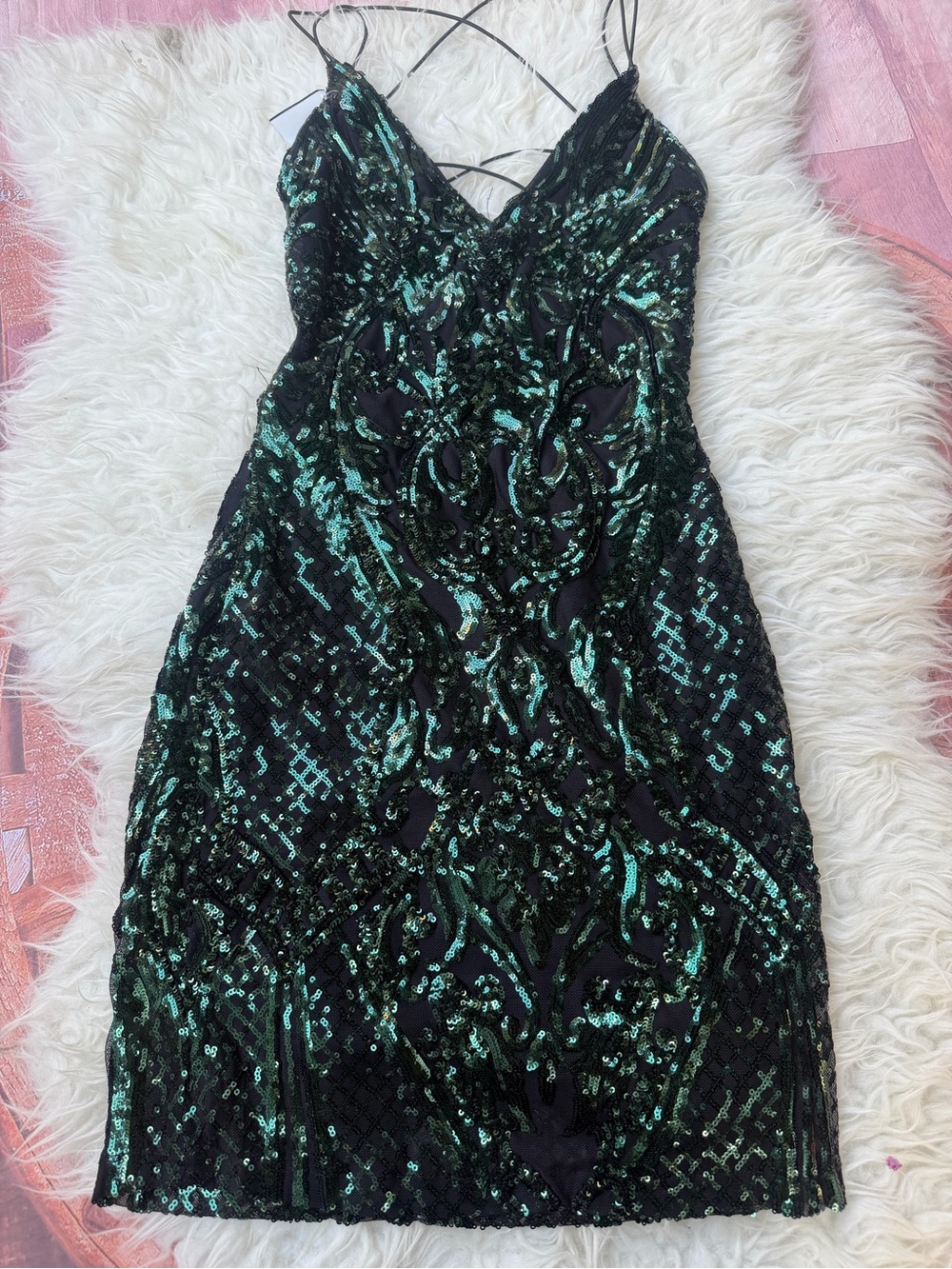 Windsor Emerald Green Sequin Bodycon Mini Dress - Picture 6 of 7
